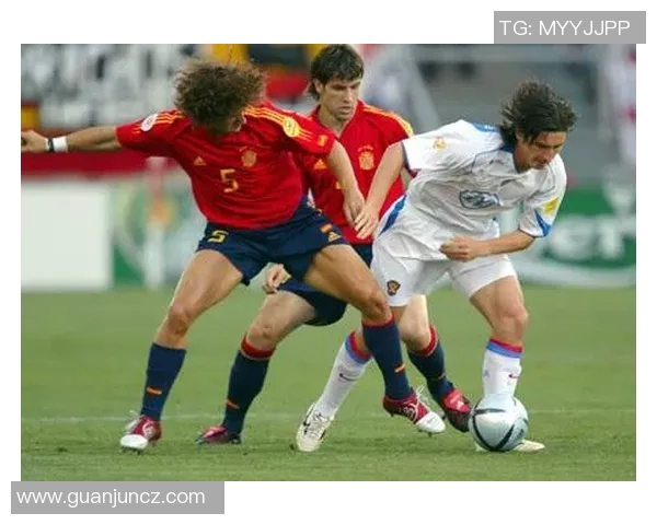 2004欧洲杯回顾：激情四溢的足球盛宴与历史瞬间的交汇